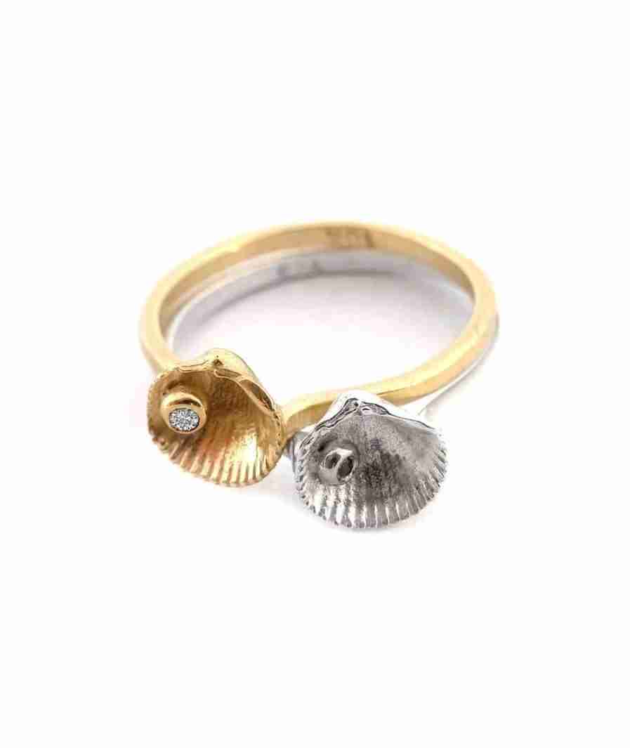 Diamond Seashell Ring