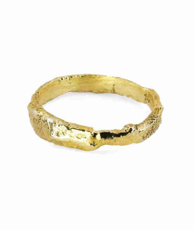 yellow gold reticulated wedding band
