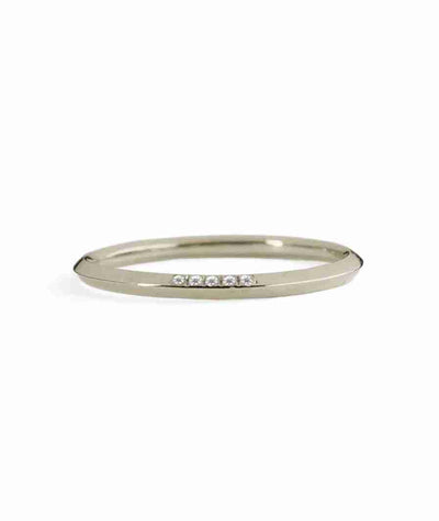 delicate five Pointes Wedding Band